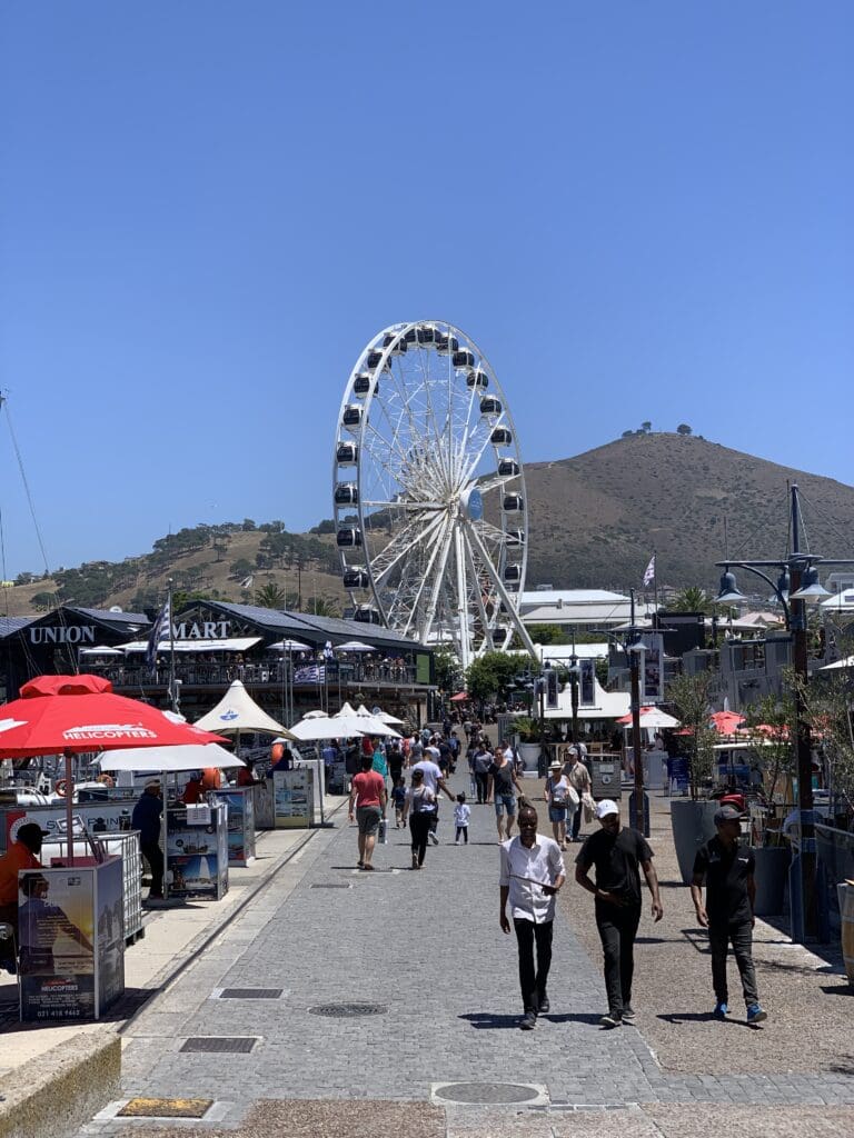 V & A Waterfront, Cape Town, Riesenrad Kapstadt. Wie sicher ist Südafrika