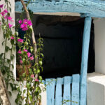 Volax door, blue door. Blaue Türe in Volax, Griechenland