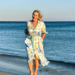 Lady at a beach on Tinos in Greece. Frau am Strand auf Tinos in Griechenland