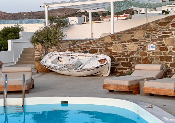 The pool and sun terrace at Pino Di Loto Syros