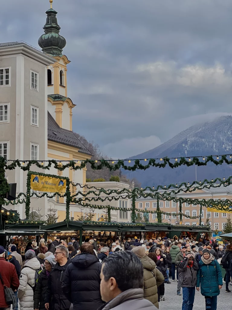 Christkindlmarkt on Domplatz